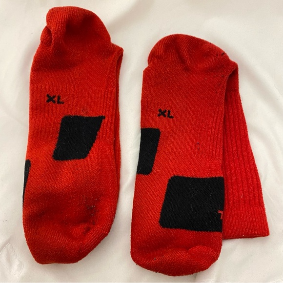 Nike Men’s Sock Lot of 4 Red Elite Black Gray Socks Long Socks Sneakerhead - Picture 7 of 12